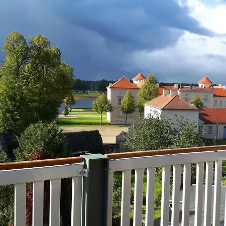 Apartamento Loggiahaus Am Schloss, 5 Ferienwohnungen, Teils Mit Schloss- Und Seeblick