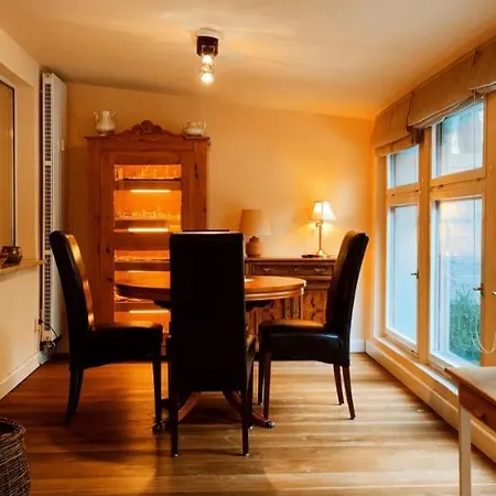Apartment Loggiahaus Am Schloss, Schloss- Und Seeblick Rheinsberg