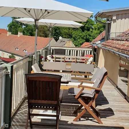 Loggiahaus Am Schloss, 5 Ferienwohnungen, Teils Mit Schloss- Und Seeblick شقة راينزبرج