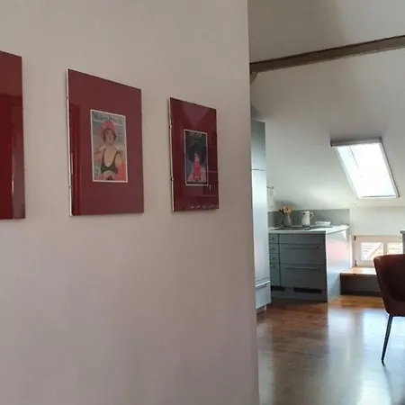 Maisonette Karlsson Im Loggiahaus Am Schloss 아파트 라인스베르크