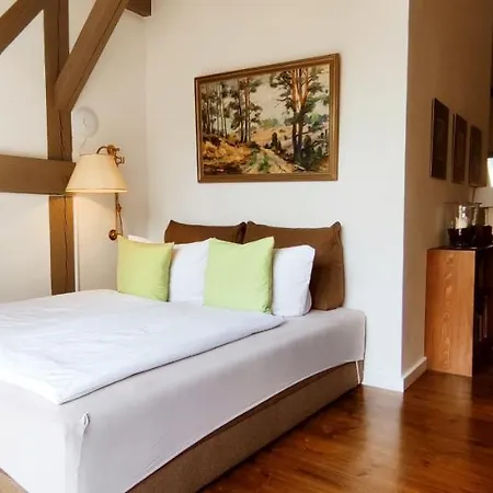 Loggiahaus Am Schloss, 5 Ferienwohnungen, Teils Mit Schloss- Und Seeblick Διαμέρισμα