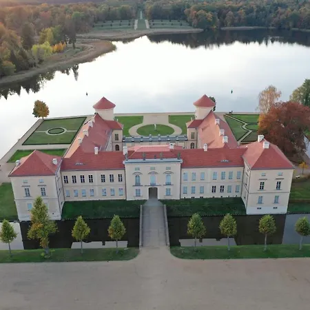 Loggiahaus Am Schloss, Schloss- Und Seeblick Apartment