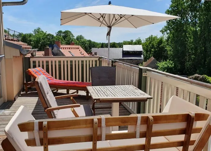 Loggiahaus Am Schloss, 5 Ferienwohnungen, Teils Mit Schloss- Und Seeblick Rheinsberg