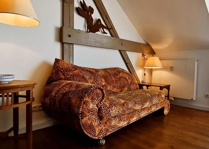 Loggiahaus Am Schloss, 5 Ferienwohnungen, Teils Mit Schloss- Und Seeblick