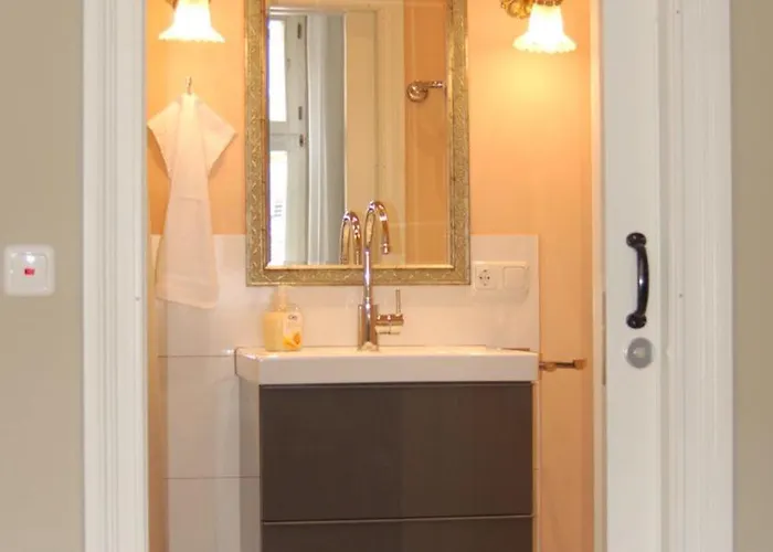 Loggiahaus Am Schloss, 5 Ferienwohnungen, Teils Mit Schloss- Und Seeblick Appartement