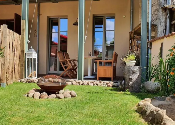 Appartement Loggiahaus Am Schloss, 5 Ferienwohnungen, Teils Mit Schloss- Und Seeblick Rheinsberg