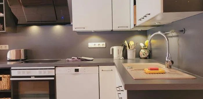 Appartement Loggiahaus Am Schloss, 5 Ferienwohnungen, Teils Mit Schloss- Und Seeblick *