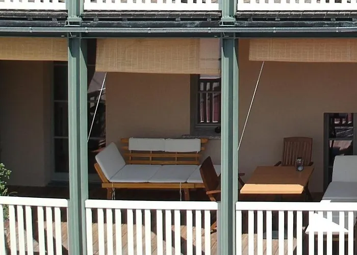 Loggiahaus Am Schloss, 5 Ferienwohnungen, Teils Mit Schloss- Und Seeblick *