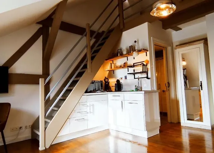 Loggiahaus Am Schloss, 5 Ferienwohnungen, Teils Mit Schloss- Und Seeblick Apartamento