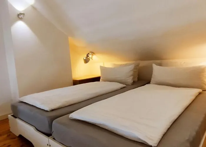 Loggiahaus Am Schloss, 5 Ferienwohnungen, Teils Mit Schloss- Und Seeblick Appartement *