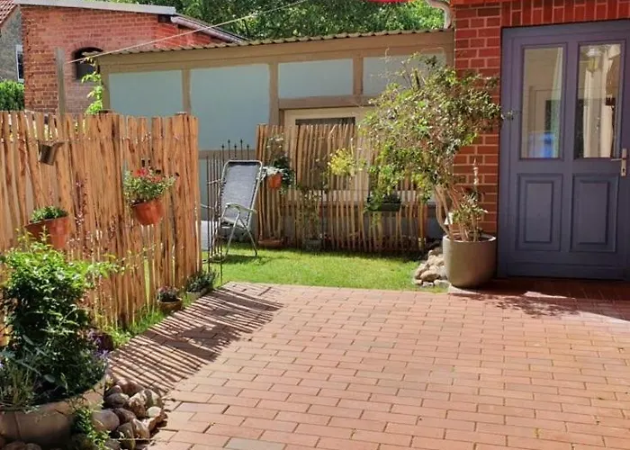 Apartamento Loggiahaus Am Schloss, 5 Ferienwohnungen, Teils Mit Schloss- Und Seeblick Rheinsberg