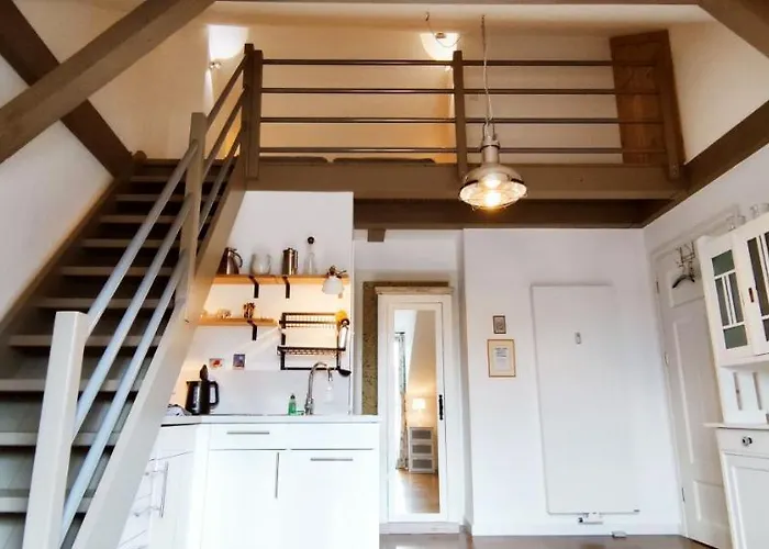 Loggiahaus Am Schloss, 5 Ferienwohnungen, Teils Mit Schloss- Und Seeblick Apartamento