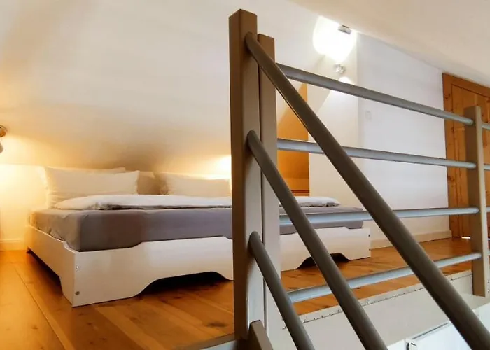 Appartement Loggiahaus Am Schloss, 5 Ferienwohnungen, Teils Mit Schloss- Und Seeblick Rheinsberg