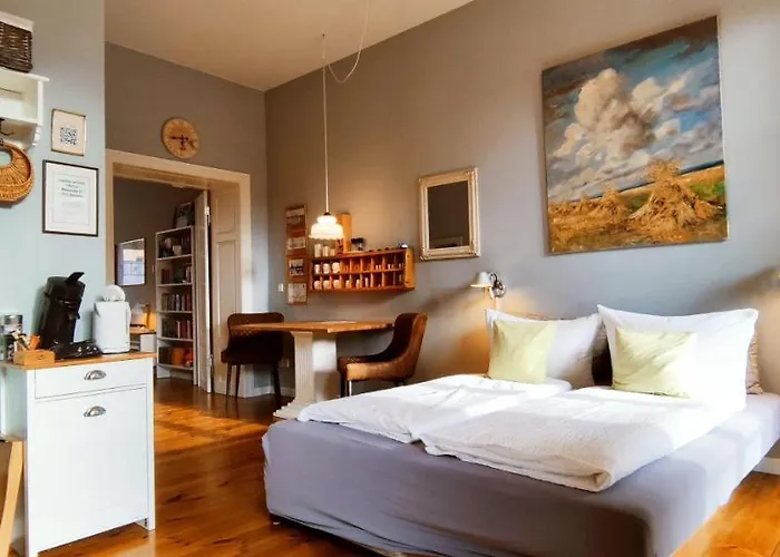 Loggiahaus Am Schloss, 5 Ferienwohnungen, Teils Mit Schloss- Und Seeblick Apartamento *