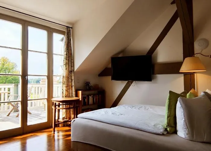 Loggiahaus Am Schloss, 5 Ferienwohnungen, Teils Mit Schloss- Und Seeblick Appartement *