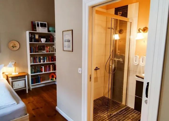 Loggiahaus Am Schloss, 5 Ferienwohnungen, Teils Mit Schloss- Und Seeblick Rheinsberg