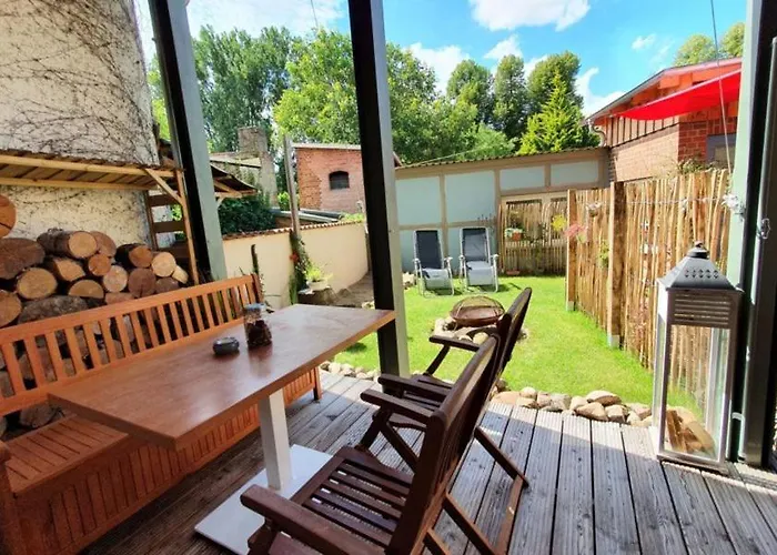 Loggiahaus Am Schloss, 5 Ferienwohnungen, Teils Mit Schloss- Und Seeblick Appartement *