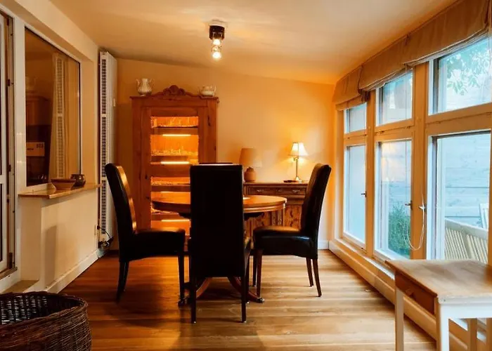 Apartamento Loggiahaus Am Schloss, 5 Ferienwohnungen, Teils Mit Schloss- Und Seeblick Rheinsberg