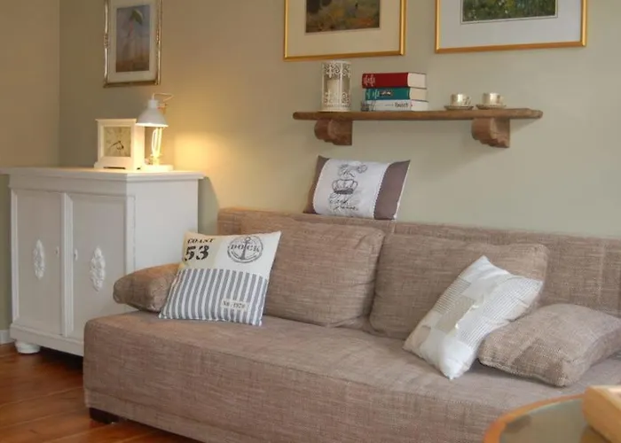 Appartement Loggiahaus Am Schloss, 5 Ferienwohnungen, Teils Mit Schloss- Und Seeblick *