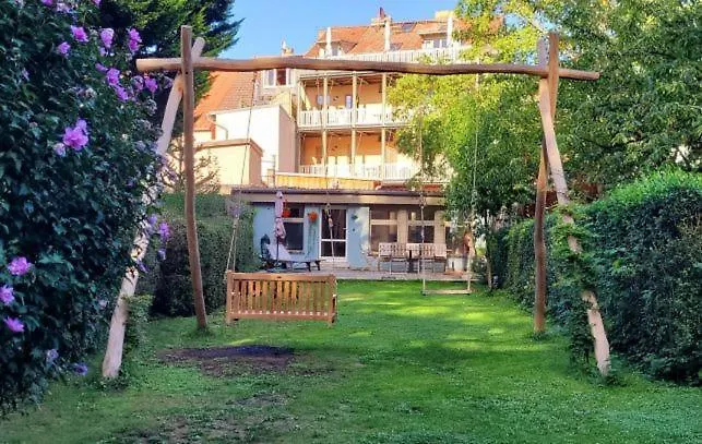 Loggiahaus Am Schloss, 5 Ferienwohnungen, Teils Mit Schloss- Und Seeblick