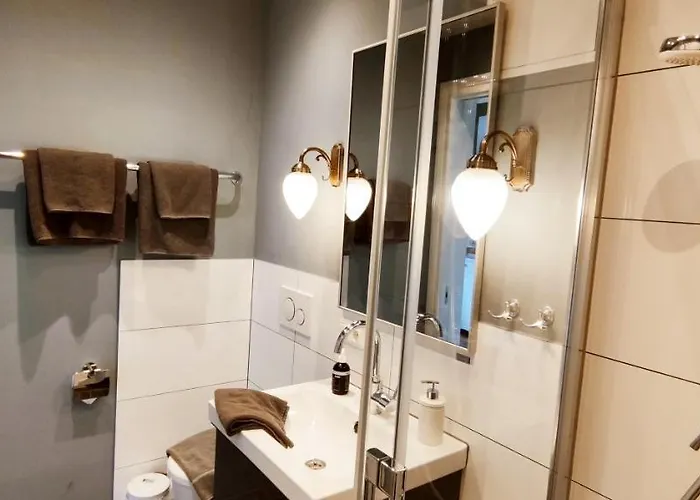 Apartamento Loggiahaus Am Schloss, 5 Ferienwohnungen, Teils Mit Schloss- Und Seeblick Rheinsberg